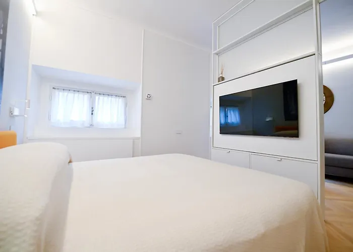 Dolce By In Apartment